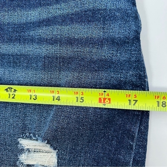 MAURICES Women’s Blue Jean Denim Skirt Sz 4 Distress/Ripped/Torn Stretch Frayed - Picture 7 of 8